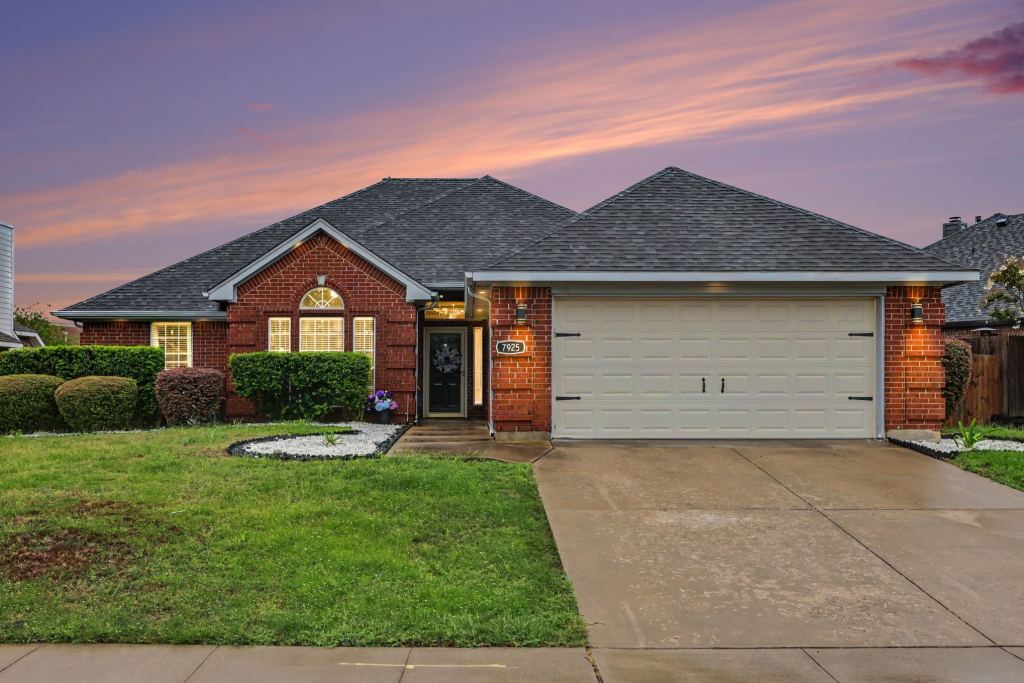 7925 Peregrine Trail