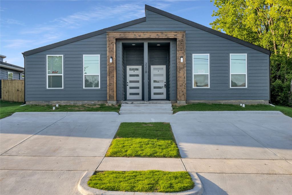 2212 Church Street A, Greenville, TX 75401 — photo 1