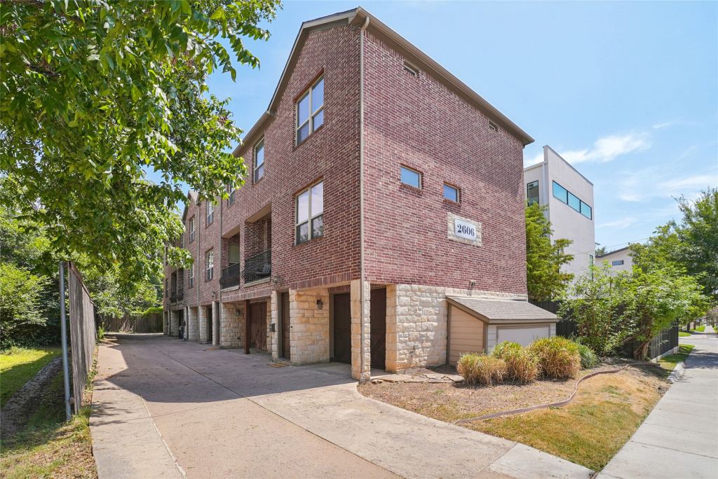 2606 N Henderson Avenue A, Dallas, TX 75206 — photo 1