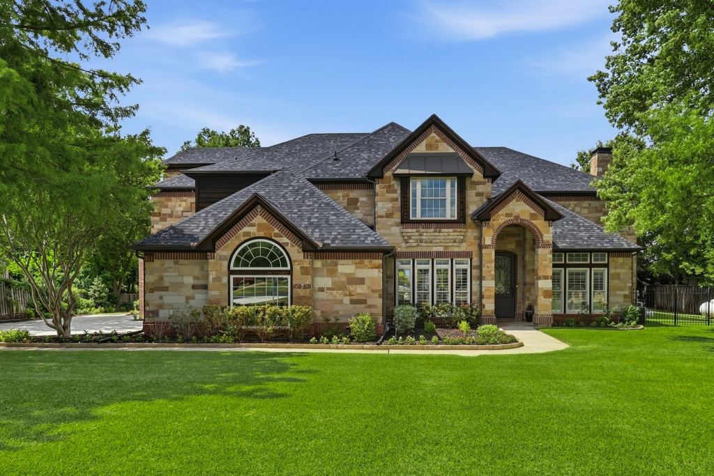 210 Canyon Oaks Drive, Argyle, TX 76226 — photo 1