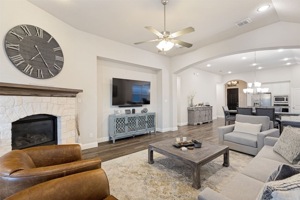 509 Lake Livingston Trail