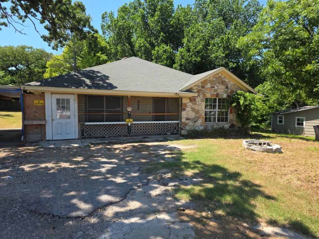 609 Bryan Street, Weatherford, TX 76086 — photo 1