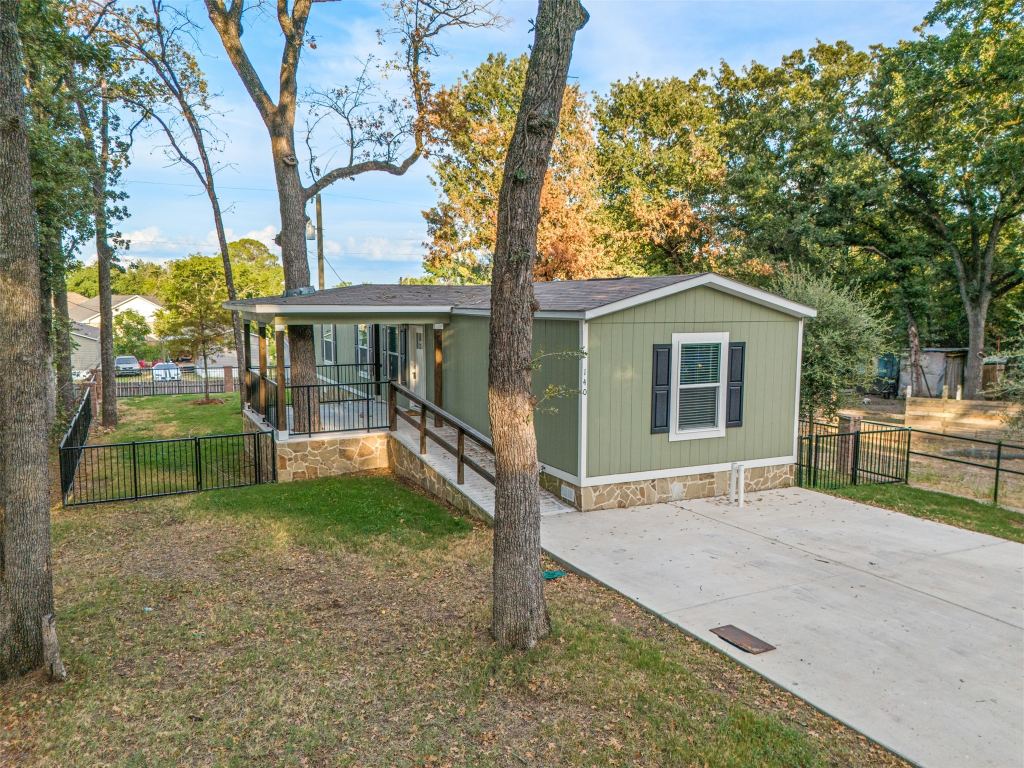 140 Southlake Drive, Mabank, TX 75156 — photo 1