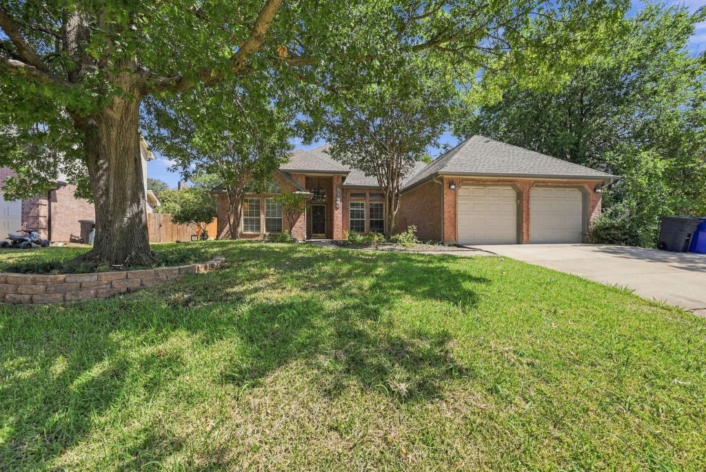 2304 Grimsley Terrace, Mansfield, TX 76063 — photo 1