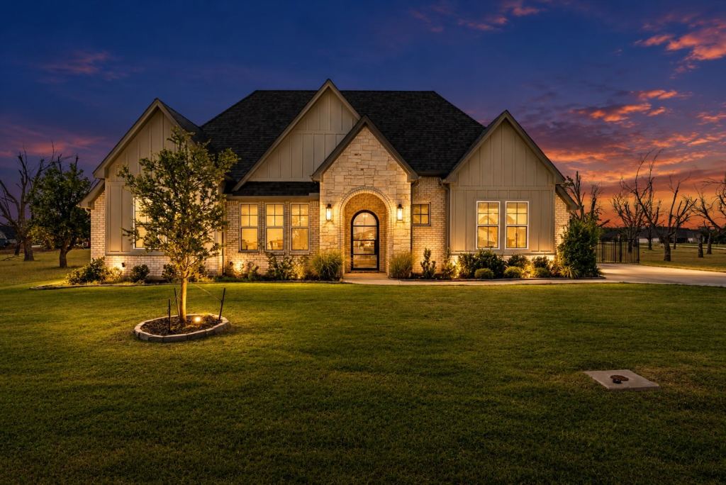 2703 Village Road, Granbury, TX 76049 — photo 1