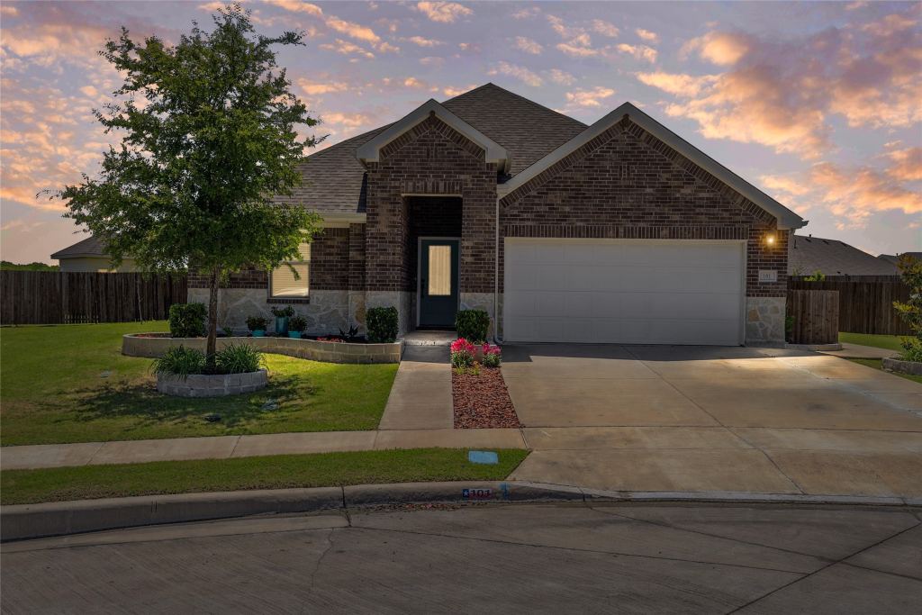 101 Lisa Lane, Royse City, TX 75189 — photo 1