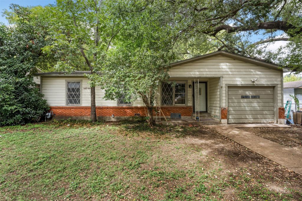 1513 Wilson Avenue, Waco, TX 76708 — photo 1