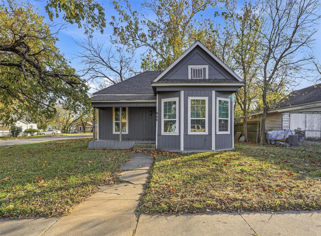 900 W Morgan Street, Denison, TX 75020 — photo 1