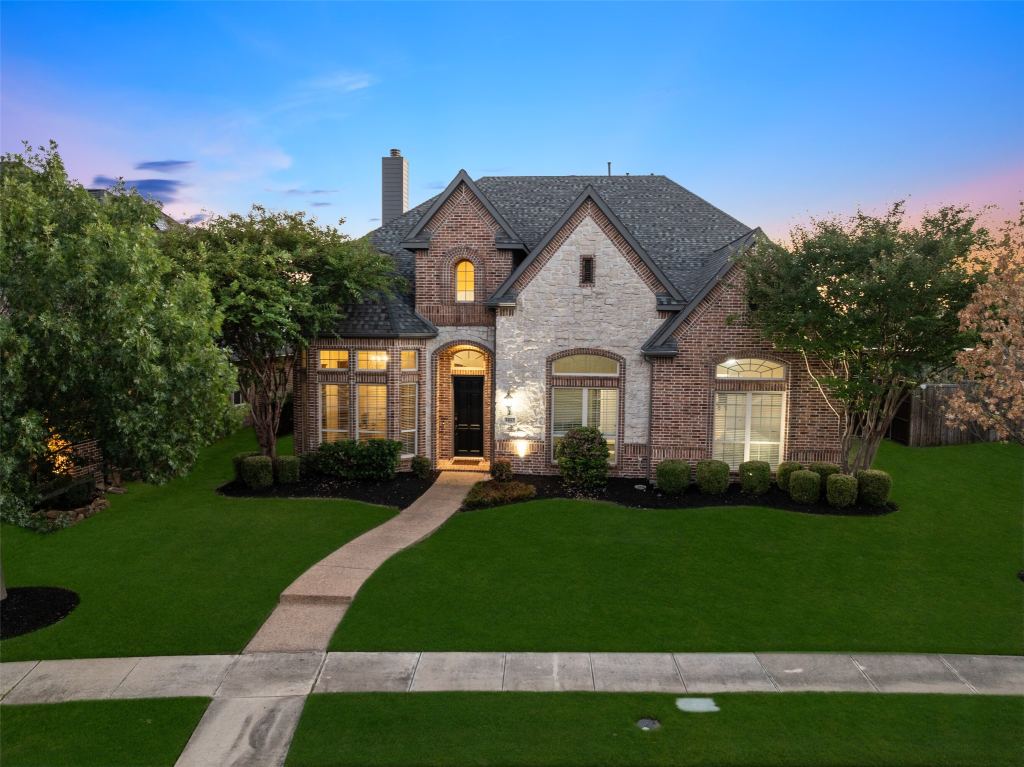4463 Chevy Chase Lane