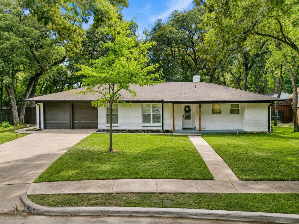 2633 Locksley, Irving, TX 75061 — photo 1