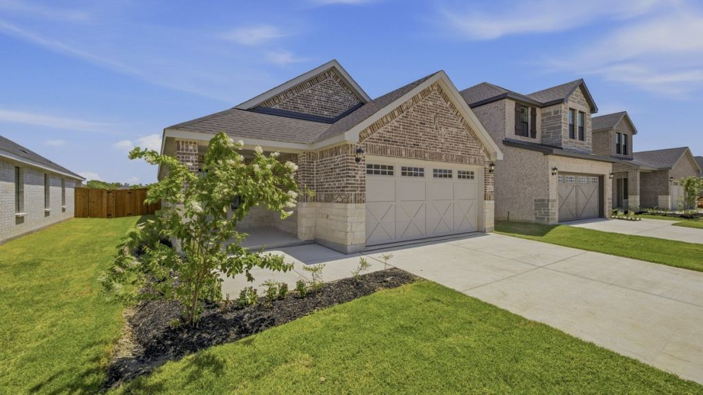 2025 Whispering Lane, Celina, TX 75009 — photo 1
