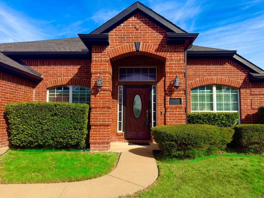 4898 Autumn Hill, Grand Prairie, TX 75052 — photo 1