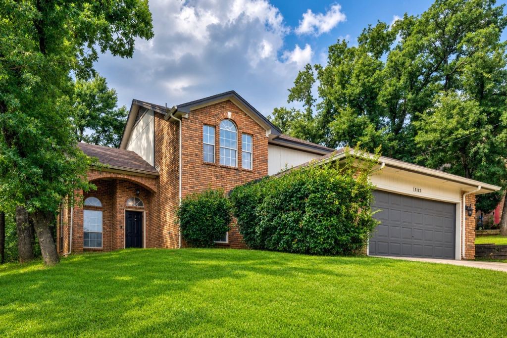 5112 Oak Gate Court, Arlington, TX 76016 — photo 1