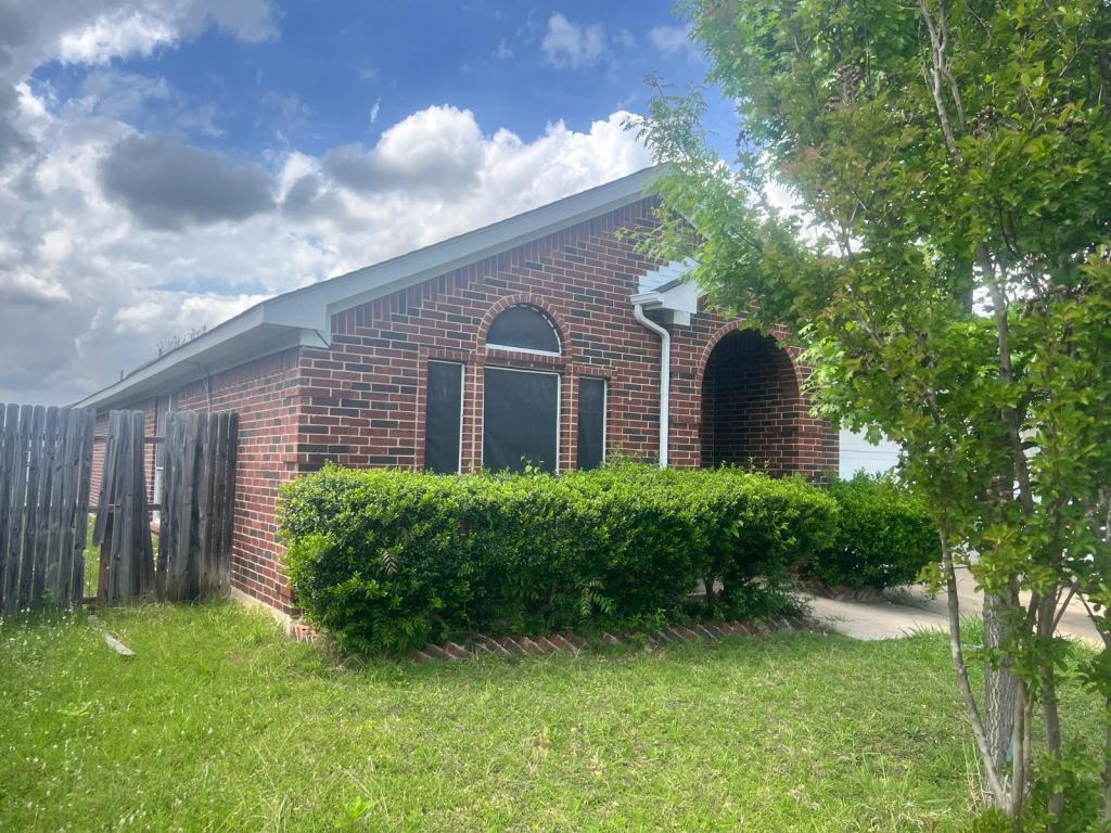 6002 Rising Meadow Drive, Arlington, TX 76018 — photo 1