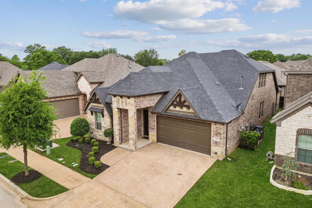 2504 Moores Landing, Arlington, TX 76016 — photo 1