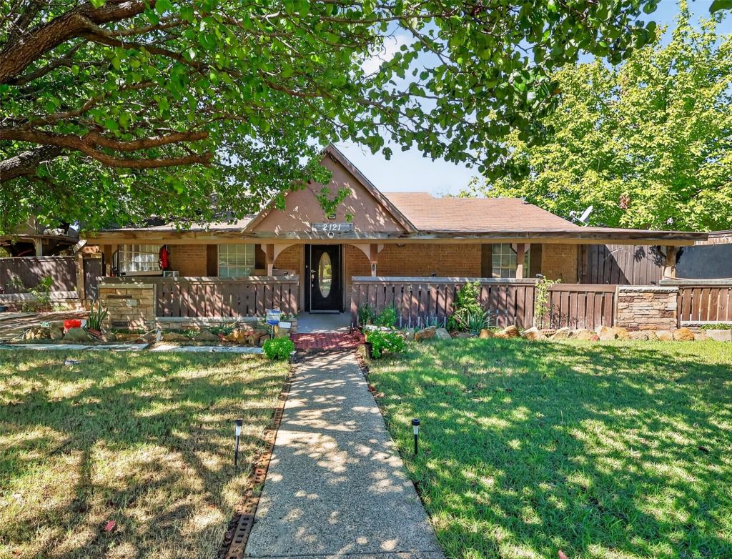 2121 High Summit Drive, Garland, TX 75041 — photo 1