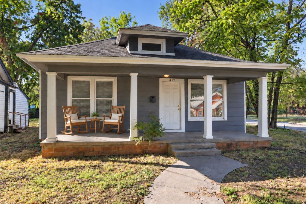 317 Stroud Street, Denton, TX 76201 — photo 1