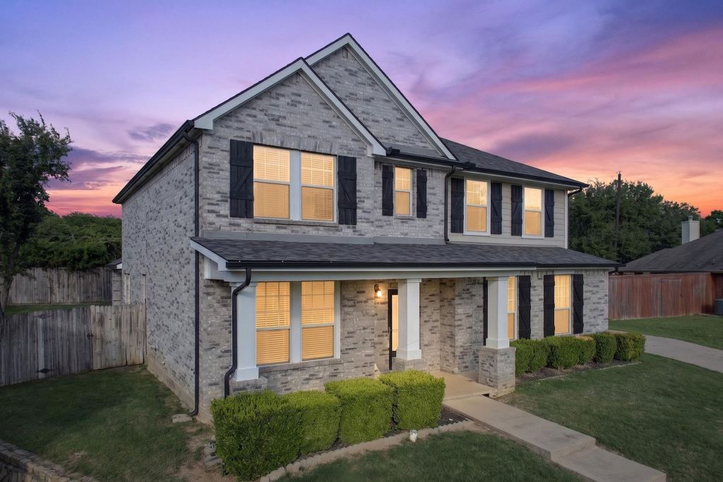 5816 Hilton Head Drive, North Richland Hills, TX 76180 — photo 1
