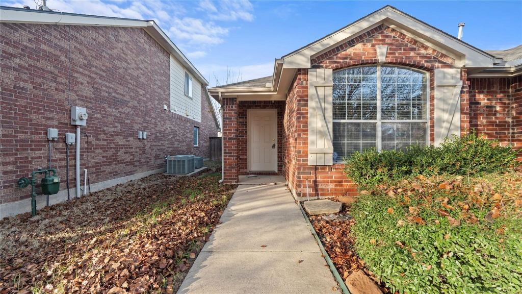 9204 Warren Drive, McKinney, TX 75071 — photo 1