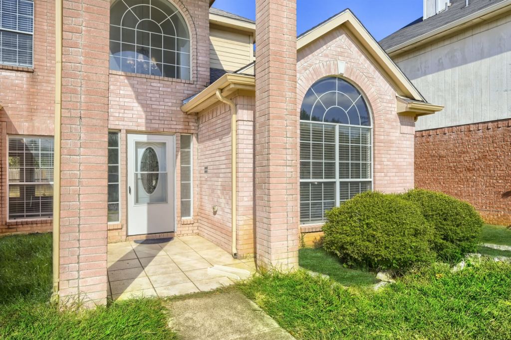 7018 Echo Lake Court, Arlington, TX 76001 — photo 1