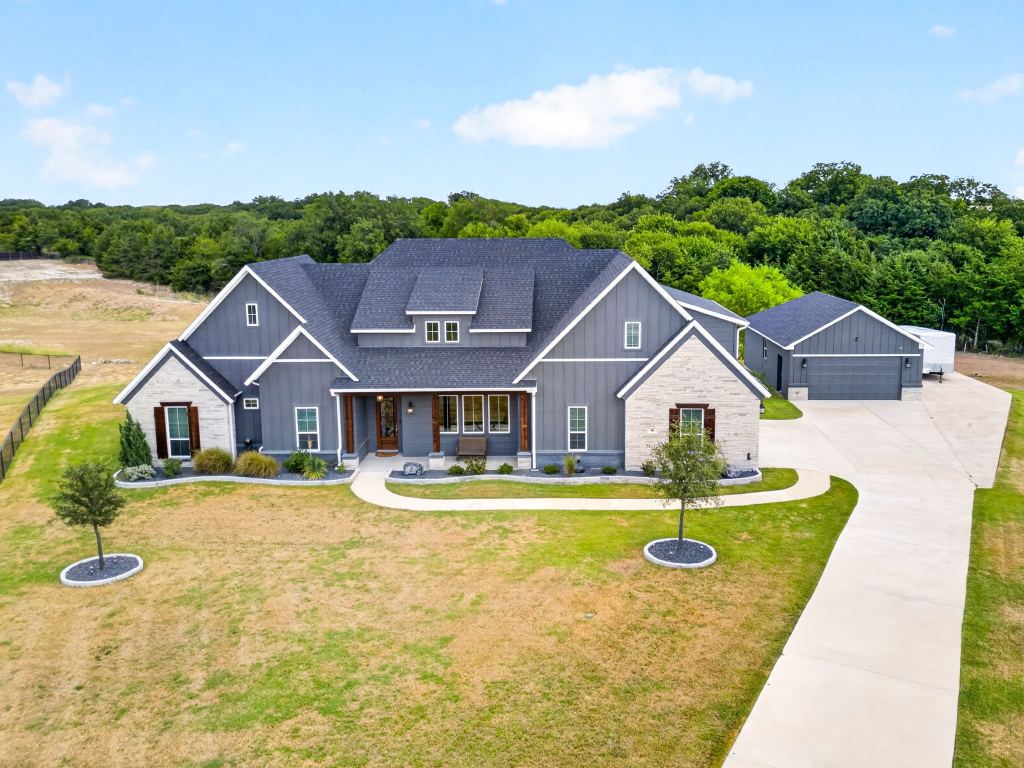 10 Tamminga Trail, Waxahachie, TX 75167 — photo 1