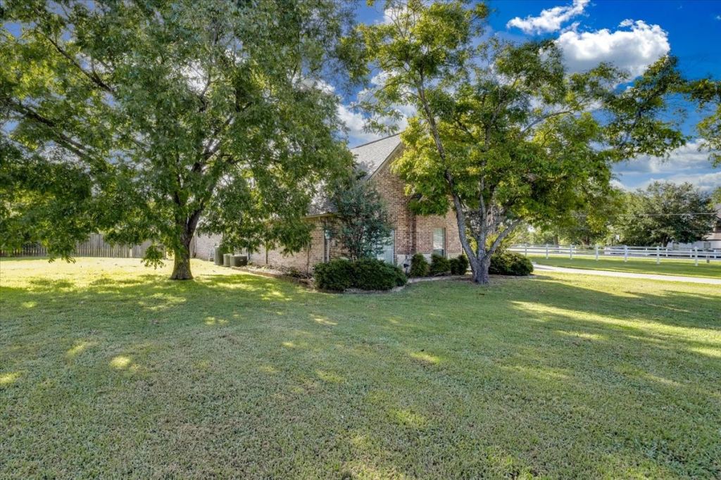 30 Tananger Springs Drive, Denison, TX 75021 — photo 1