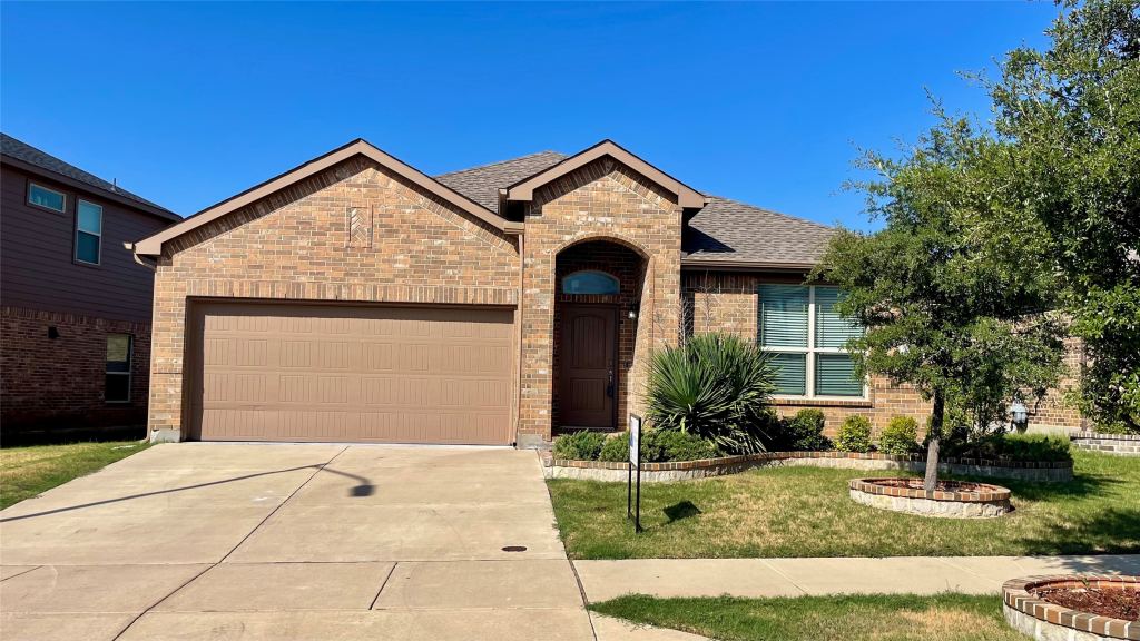 9109 Stormcrow Drive, Fort Worth, TX 76179 — photo 1