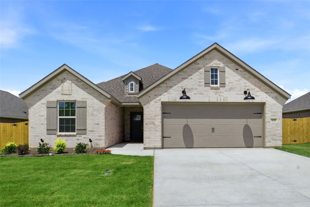 133 Joel Street, Springtown, TX 76082 — photo 1