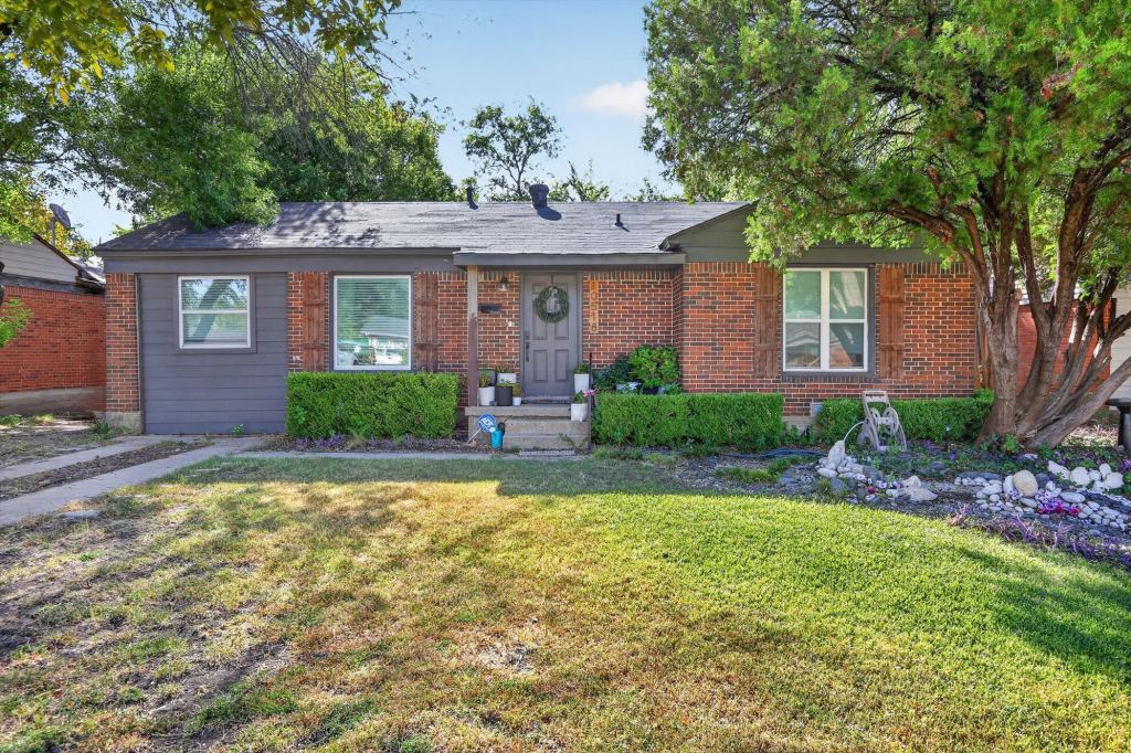 10518 Dawn Drive, Dallas, TX 75228 — photo 1