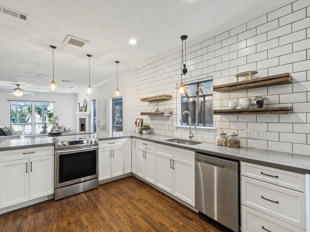 6307 Palo Pinto Avenue, Dallas, TX 75214 — photo 1