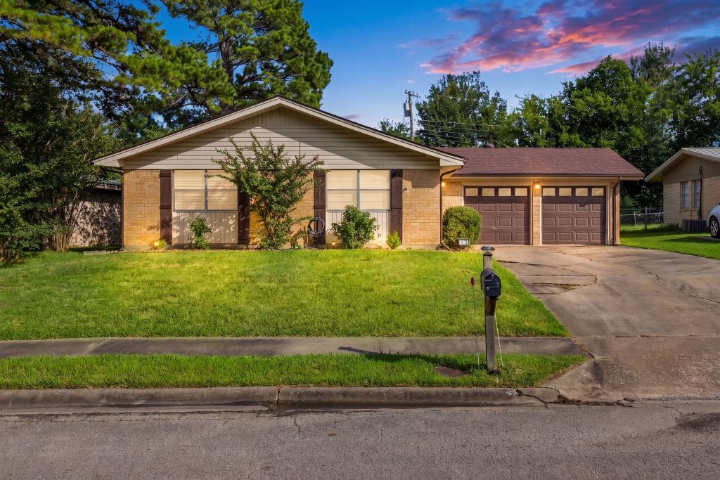 5213 Hilltop Drive, Greenville, TX 75402 — photo 1