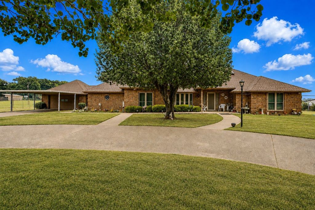 3113 County Road 530B, Burleson, TX 76028 — photo 1