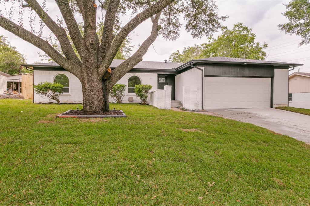 5333 Westminster Court S, Fort Worth, TX 76133 — photo 1