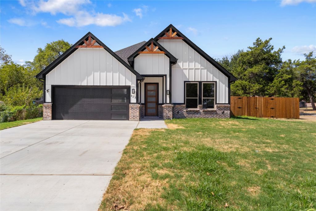 502 S 14th St, Corsicana, TX 75110 — photo 1