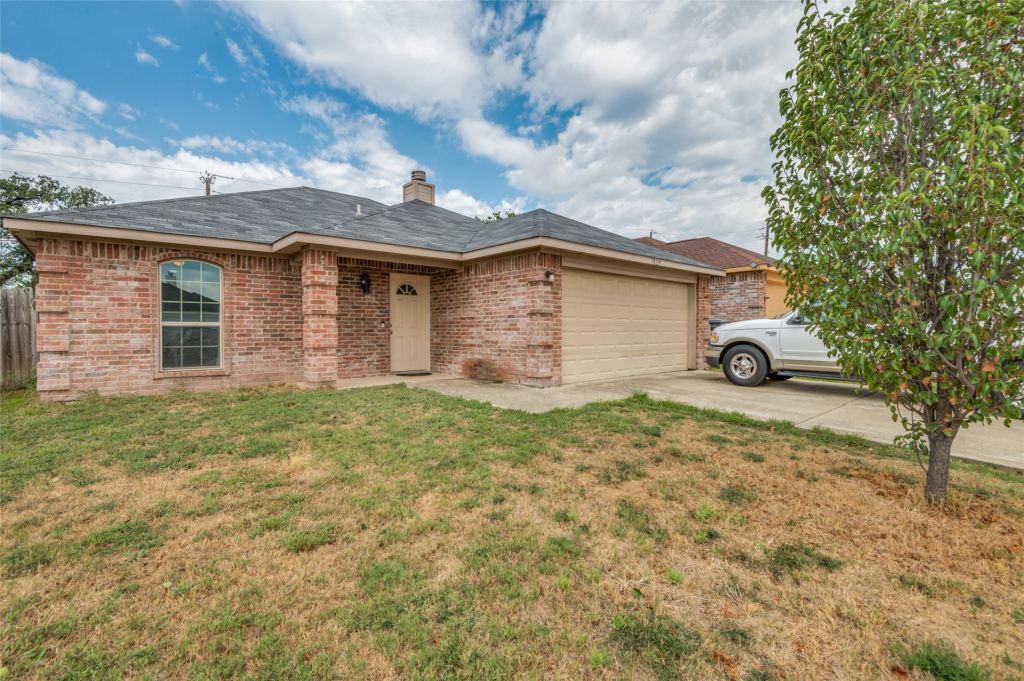 1939 Naira Drive, Dallas, TX 75217 — photo 1