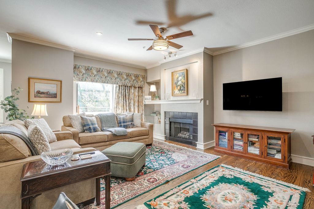 3333 Darcy Street 2203, Fort Worth, TX 76107 — photo 1