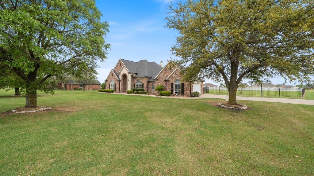 8789 Colonial Drive, Crandall, TX 75114 — photo 1