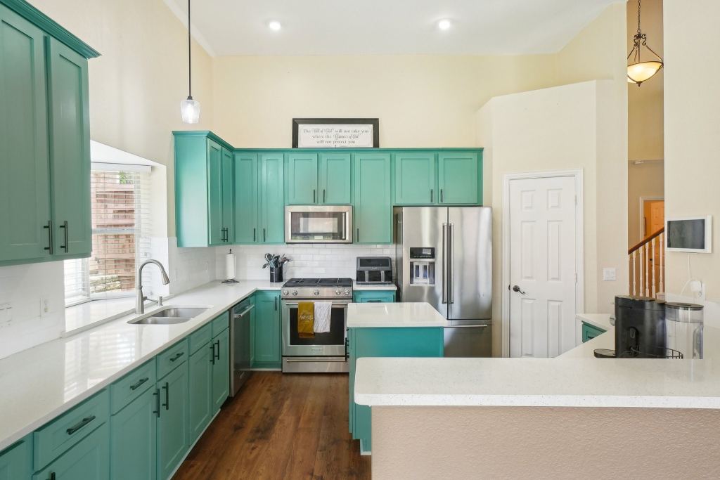 2728 Vista Bluff Boulevard, Lewisville, TX 75067 — photo 1