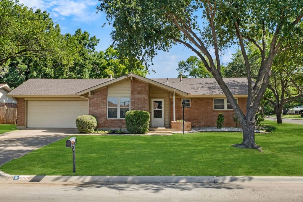 1300 Amherst Drive, Denton, TX 76201 — photo 1