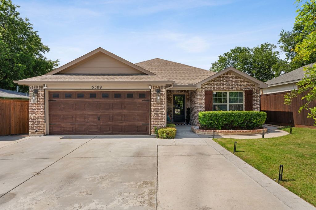 5309 Humbert Avenue, Fort Worth, TX 76107 — photo 1