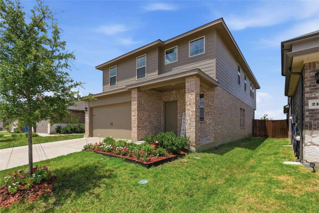 2102 Bailer Way, Royse City, TX 75189 — photo 1