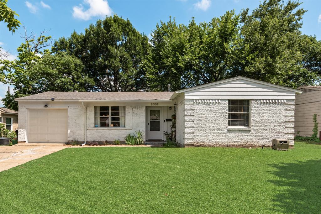 3008 Albany Drive, Mesquite, TX 75150 — photo 1