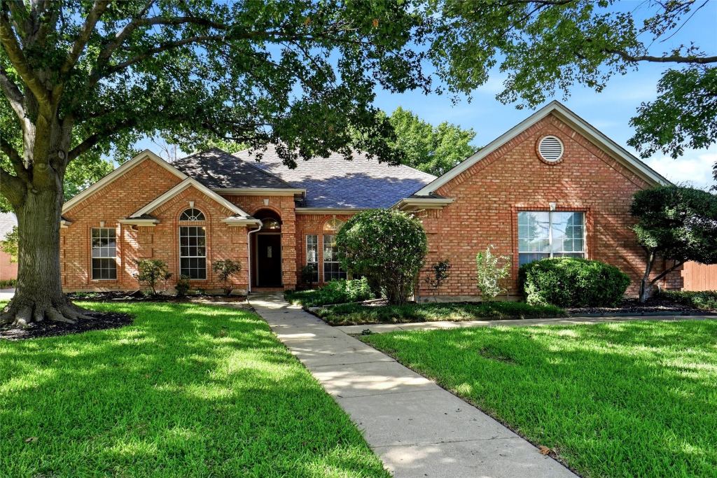 1703 Chretien Point Drive, Mansfield, TX 76063 — photo 1