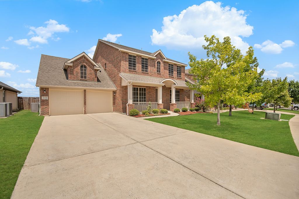 316 Bluffside Trail