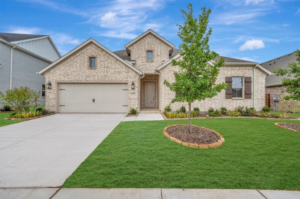 1289 Butterfly Dale Drive, Lavon, TX 75166 — photo 1