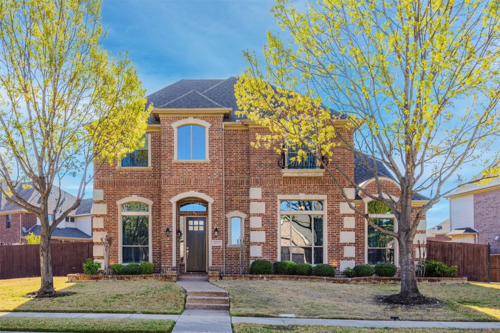 4112 Barona Drive, Carrollton, TX 75010 — photo 1