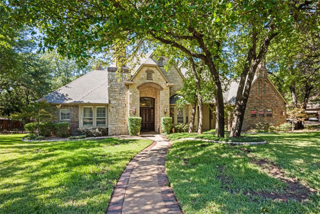 3824 La Mancha Lane, Denton, TX 76205 — photo 1