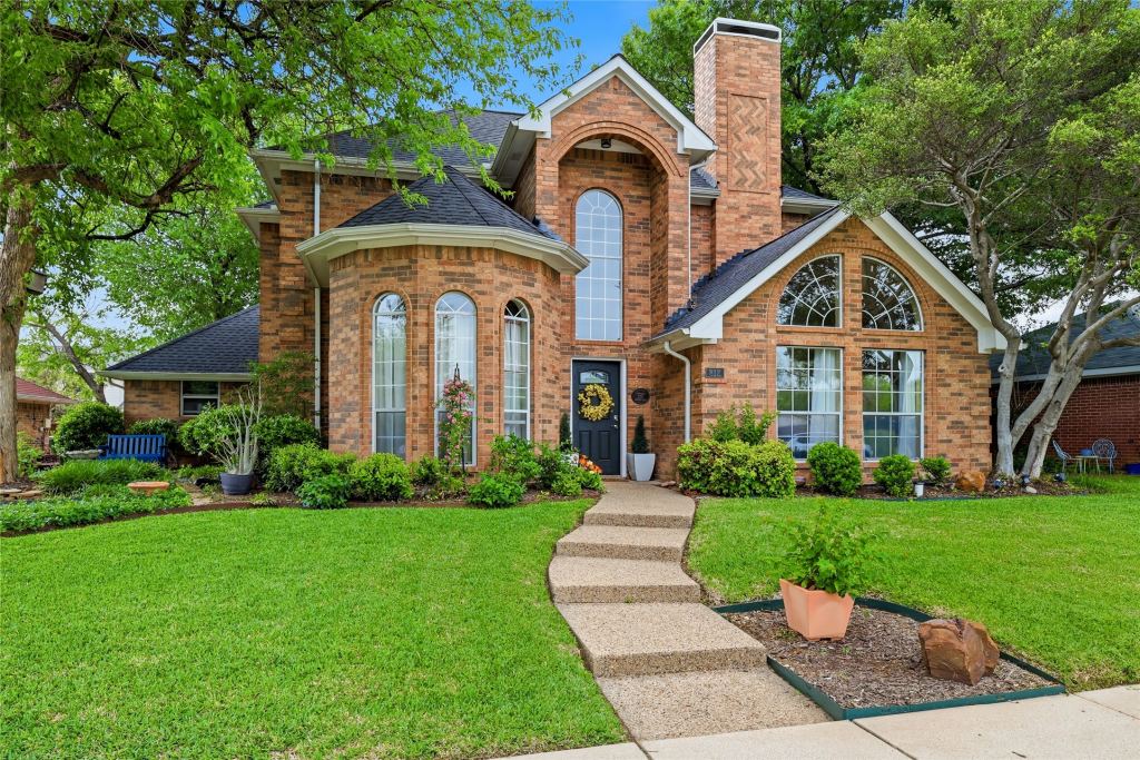 812 Sylvan Creek Drive, Lewisville, TX 75067 — photo 1