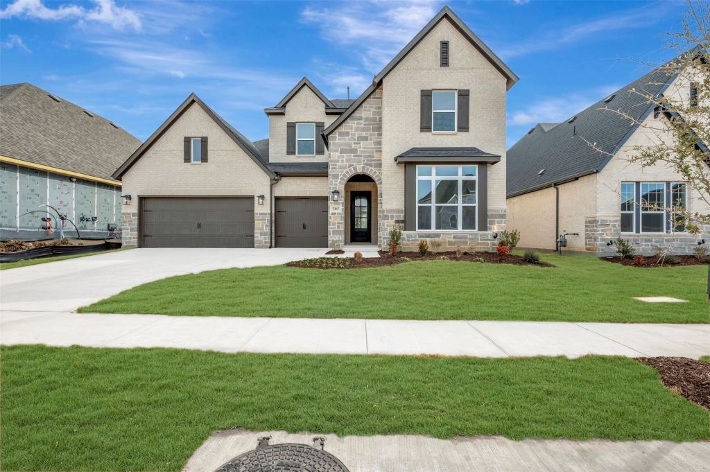 305 Short Cut Street