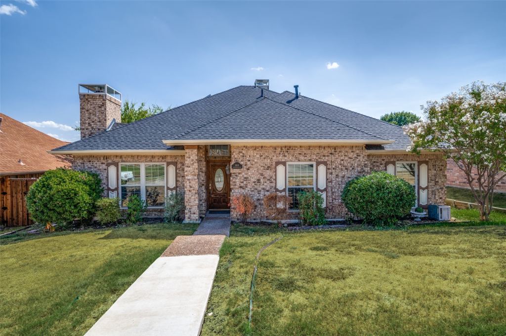 1404 Chesterfield Drive, Carrollton, TX 75007 — photo 1